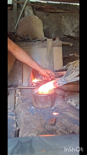 #blacksmithing #medievalblacksmith #carpentry #handmade #welding #forgedfromiron #woodwork