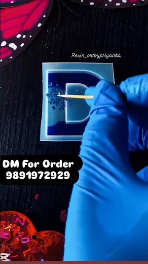 Custom D Resin Keychain – Glitter Monogram Keyring – Gift for Her