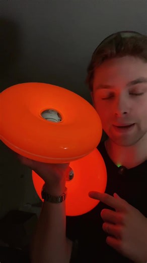 Go get yourself a donut 🍩 #donutlamp #ambientlighting #softlighting #aestheticlamp