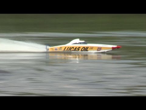 AquaCraft Models Lucas Oil FE Catamaran