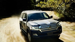 2016 Toyota Land Cruiser Pricing, Photos & Specs