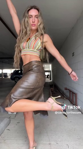 In my 70s disco era🕺 @Manolo Blahnik @Sandro Paris #fashiontiktok #ootd #outfitinspo #springoutfits #springfashion #bohostyle #fashionstylist #personalstyle