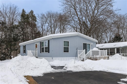 18 Oak Hill Dr, Hampstead, NH 03841 - MLS 5029209 - Coldwell Banker