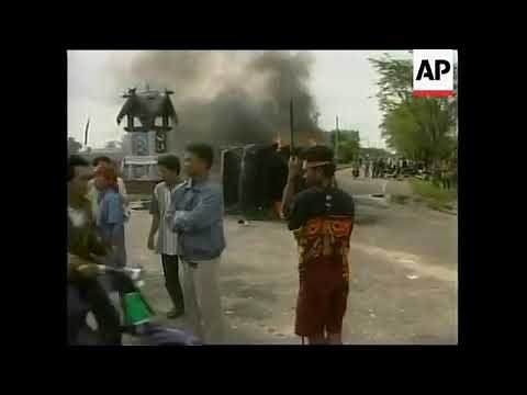 Dayak vs Madura(awal mula tragedi sampit 2001)