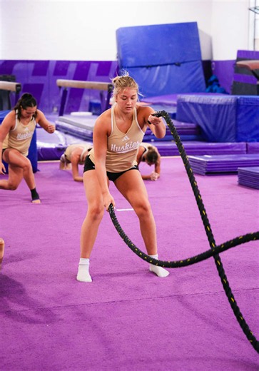 And just like that… we’re back! 🤩 #MontlakeMentality #gymnasticstiktok #collegegymnastics #ncaagymnastics #gymnasthighlights
