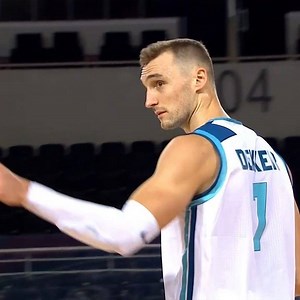 So cold, Sam Dekker will give you chills 🥶❄️ | Basketball Champions League