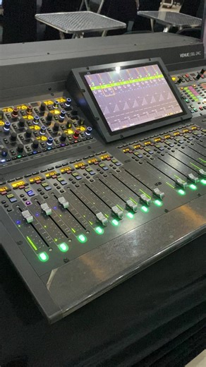 Special digital console AVID S6L #soundsystem