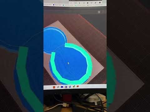 Designing a dice tower in TinkerCAD!
