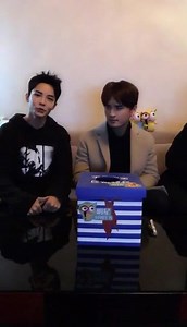 20170107 新浪明星特别任务 至上励合直播发红包