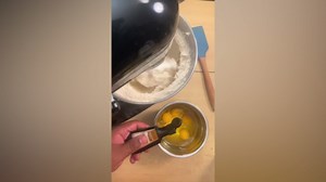 How to Make Cinnamon Glazed Bundt Cake