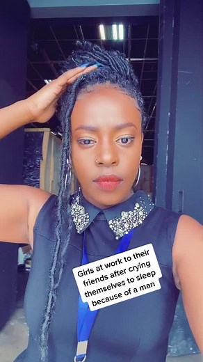 Crying Girl TikToks: Heartfelt Moments Caught on Camera