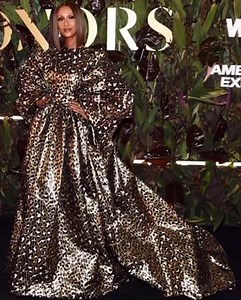 This year I inched more out into my public life, was honored by great organizations such as @franca_fund @godslovenyc @fginyc among others attended some amazing events and wore some major fashion by @maisonvalentino @michaelkors @prabalgurung and even did one of my fave covers for @essence, but what I’m most proud of is that I became @careorg CARE’s first Global Advocate. On a personal note I’ve watched my children and grand children blossom and I’m forever grateful to all my friends who stood b