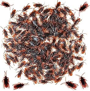 GXXMEI 200PCS Fake Roaches Toys Set, Realistic Fake Cockroaches Great Way to Play a Prank, Faux Cockroaches for Halloween Prank Toy, Kids Trick Joke Toys Adult Fool's Day Prank Gifts Party Favors