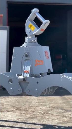 “Heavy Duty Log Grapple for Liebherr Excavators