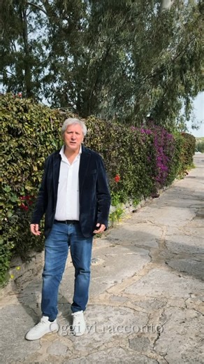 Ogni luogo ha un’anima.🤍 La storia dei Chianetta nasce da una scoperta: un luogo autentico, carico di fascino e potenziale. Da lì, passo dopo passo, il Feudo è diventato una realtà pensata per accogliere emozioni, celebrare l’amore e trasformare ogni evento in un ricordo indelebile. Oggi il Feudo Burrajotto è il risultato di passione, dedizione e cura per ogni dettaglio. Una storia che continua, insieme a chi sceglie di viverla ✨ #FeudoBurrajotto #FamigliaChianetta #StoriaDiPassione #LuogoDellA