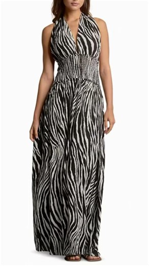 Smocked Maxi Dress #summerfashion 🔗https://bit.ly/RBHOUSEWIFE
