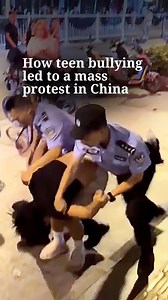 In Jiangyou, China’s Sichuan province, a 14-year-old girl was taken to an empty house and bullied. A video showing her ordeal spread online a few days later, sparking public anger. Rumors that the attackers’ parents were government officials further fueled the outrage, although these were later denied. On August 4, unhappy with how the case was handled, the victim’s parents — her father unable to read or write and her mother deaf and mute — went to the local authorities to demand answers. But th