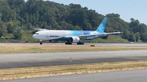 Museum PR Guy stopped in the parking lot this afternoon to check out the takeoff roll of this Boeing ecoDemonstrator. (It took off fine). | The Museum of Flight