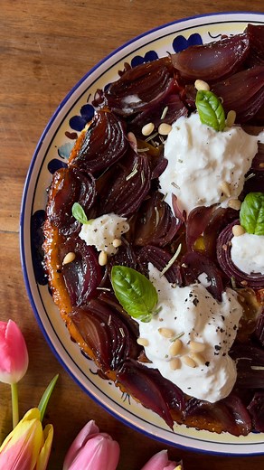 26K views · 1.1K reactions |  Tarte tatin oignons rouges & burrata...