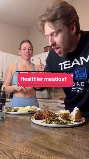 I made meatloaf with less sugar, saturated fat, more healthy fats, fiber and protein! Send me your meatloaf tips #meatloaf #highproteinmeals #healthycomfortfood
