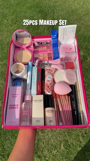 25-Piece Makeup Set Review and Tutorial