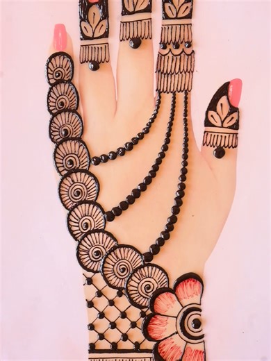 Easy Mehndi Designs for Beginners
