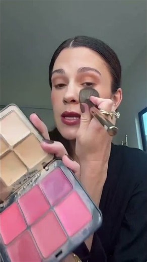 the makeup palette that literally does it allll! @MakeUpForEverUSA