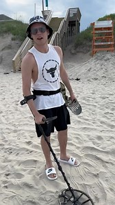 35K views · 7.1K reactions | Awesome silver find metal detecting at the beach! I don’t normally hunt at the beach but when I’m on vacation it’s one of my favorite things to do. I used the Minelab Equinox 800 metal detector, which I recommend to all! Check it out at my website Follow for more awesome finds and adventures! ⛏鸞 #metaldetecting #equinox800 | Prospector Tuck | Facebook