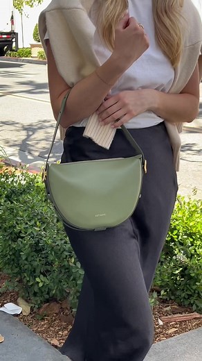 Green has never looked so chic. The Mini Fortuna is ultra-soft, supple and fits perfectly on your shoulder. #senreve #fortunacollection #handbag #leatherbag #shoulderbag #minibag #pursetok #musthaveaccessories #wrislet #whatsinmybag