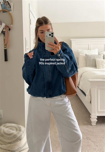 Stylish 90s Inspired Dark Denim Jacket for Spring