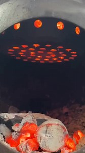 The Ozpig Series 2 brings wood-fired magic to your home cook-ups. From sizzling steaks to slow-smoked Sundays, it’s made for backyard legends who love to feed a crowd. 🔥 Fire up the flavour at home. | Ozpig