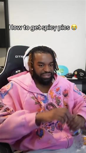 Tbvnks 🏁 on Instagram: "feet > everything else 😂 Twitch & YT: Tbvnks #tbvnks #fyp #viral #xyzcba #twitchclips #streamer"