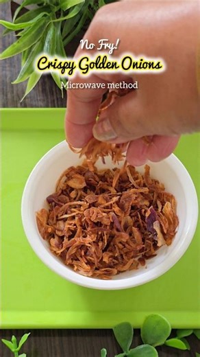 Golden Crispy Onion in Microwave . No Fry Trick! #CrispyOnion #NoFryRecipe #MicrowaveRecipe #easy