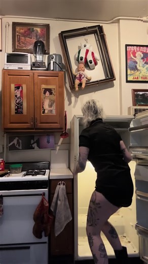 How to Clean and Repair Your Fridge Efficiently