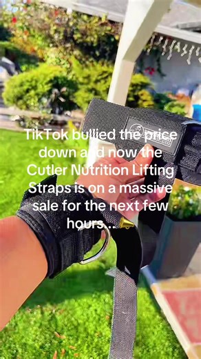 My fyp has been showing me this all week but the price today is actually wild. I lowkey feel bad for people who paid full price yesterday. Grab it before they realize and change it back. Prices shown are based on time of posting and may change. #gymrat #gripstrength #backday #deadlift #workoutgear