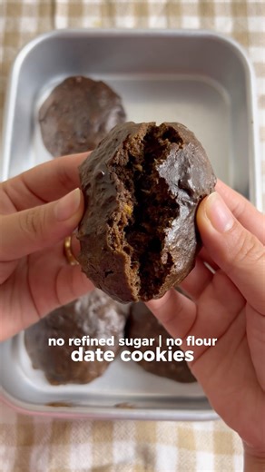 5-ingredient Date Cookies