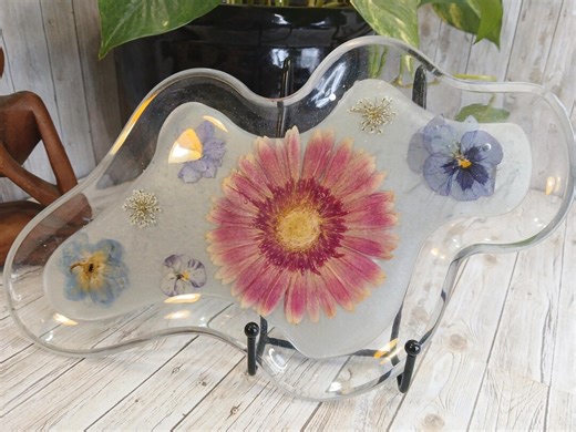 Handmade Pressed Flower Free Form Resin Trinket Tray | Unique Epoxy Art | Decorative Home Décor | Jewelry Holder | Gift for Her - Etsy