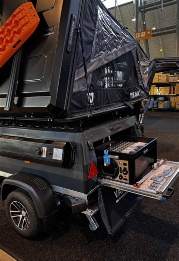 Dachzelt und unsere Powerstation? Dreamteam! Dachzelt von @VICKYWOOD und Anhänger Vario von mycamperbox #powerstation #novon #cmtstuttgart