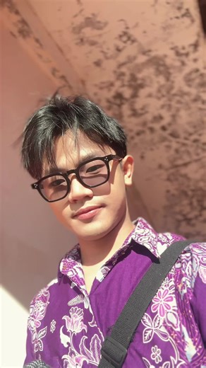 Hidup jadi mudah dan ga perlu bingung lagi karna ada #GalaxyS25 FE. Mau tanya outfit apa, tinggal pake Google Gemini. Pas selfie ada objek ngeganggu, tinggal pake Generative Edit, Can your phone do that? #GalaxyCan. Demi apa kalian belum punya? buran deh beli sekarang di Samsung.com/id atau Samsung Experience Store terdekat #GalaxyCan #ExploreGalaxyWay #BeneranWorthIt @Samsung Indonesia