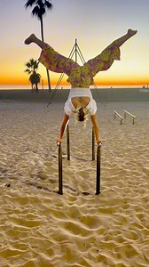 302K views · 5.5K reactions | Enjoying gods beautiful sunset #islandbarbie #Philippines #venice #beach #gymnast #workout #fitness #muscle | Brianna Kource | Facebook