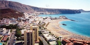 Tenerife North Airport, Tenerife, Canary Islands Camera - Port of Santa Cruz Webcams