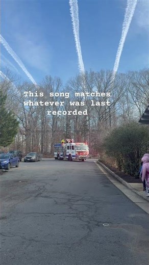 Santa Arriving at the fire house .