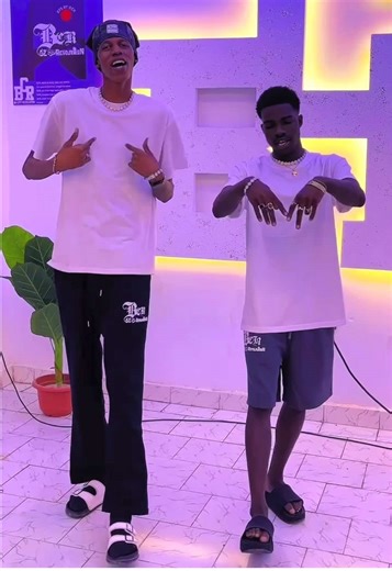 #sonic #sonicthehedgehog @BAKHA_TOKHA_OFFICIEL @Mr_yams_124 OFF🇸🇳💫 @Abasstokha222🇲🇷 @La diva sakéra 🌸🦋🎬