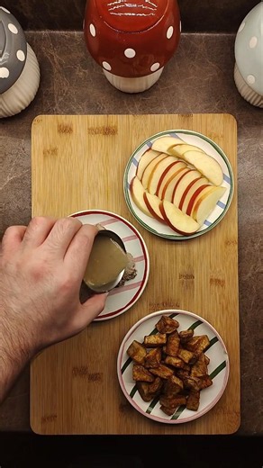 Pork Tenderloin w/ Potatoes & Apples