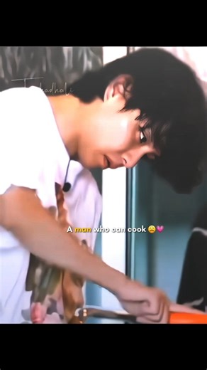 𝘁𝗵𝘃'𝘀 𝗲𝘀𝘁𝗵𝗲𝗿 🎀🐻🦋 on Instagram: "When he cooks for me @thv 🙈💗 . . . #thv #taehyung #kimtaehyung #trending #taeskadhali"