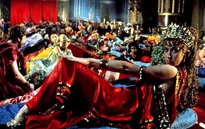 Caligula (1979) - Filmonizirani