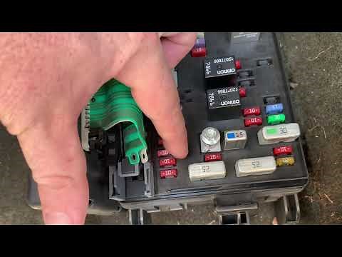 2002-2009 Chevrolet Trailblazer Power Window Fuse Location