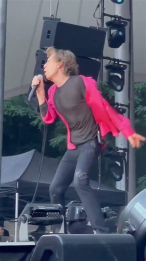 The Rolling Stones Its Only Rock And Roll Live Glastonbury🔥🎸 #rollingstones #old #80s #song #rock