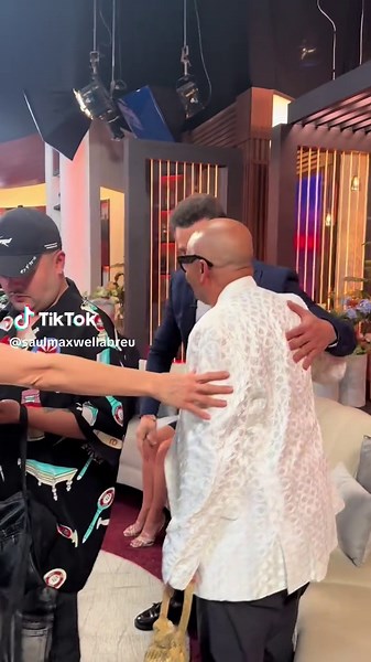 Saul Maxwell Abreu on TikTok