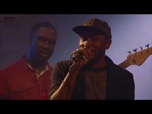 Auditorium MosDef Glasper Live